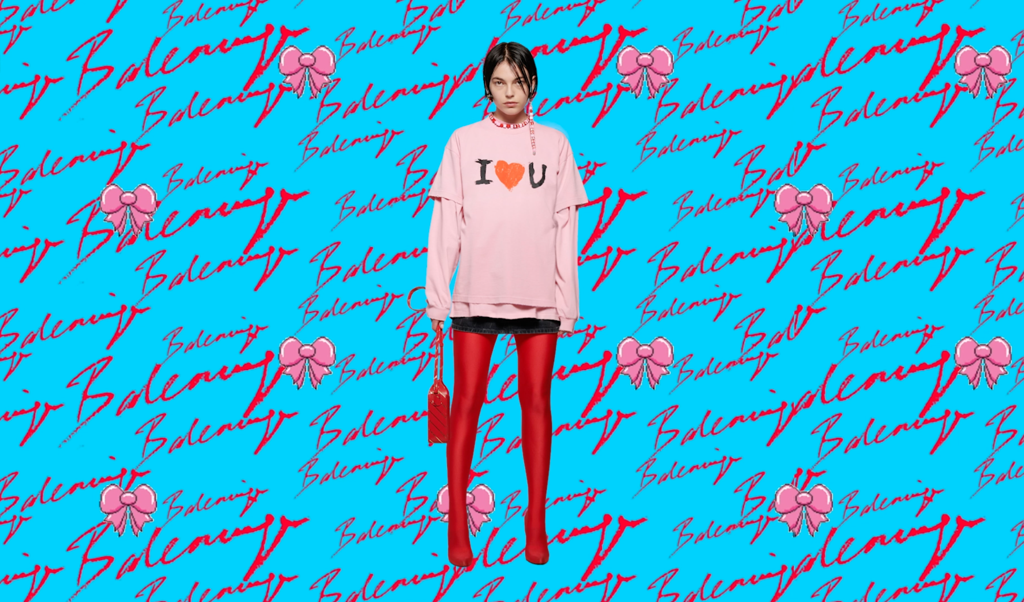 BALENCIAGA全新設計圖案的I Love You宣言印花,正是情人節最直接大膽的與情宣言。(BALENCIAGA提供)