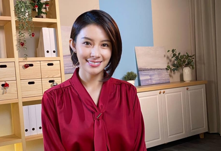 正妹星座專家白瑜分享「12星座快速脫單守則」，鼓勵單身朋友們碰到西洋情人節也不要灰心，一定有那位心上人等著他們。（翻攝自白瑜心星占星臉書）