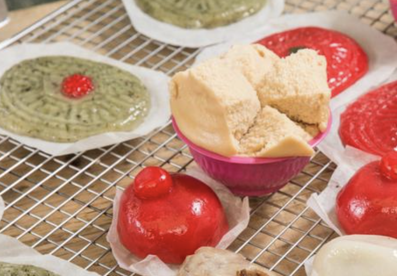 網友表示媽媽堅持將發霉的發糕留到年後才收，引來熱烈討論。（示意圖，本刊資料照）