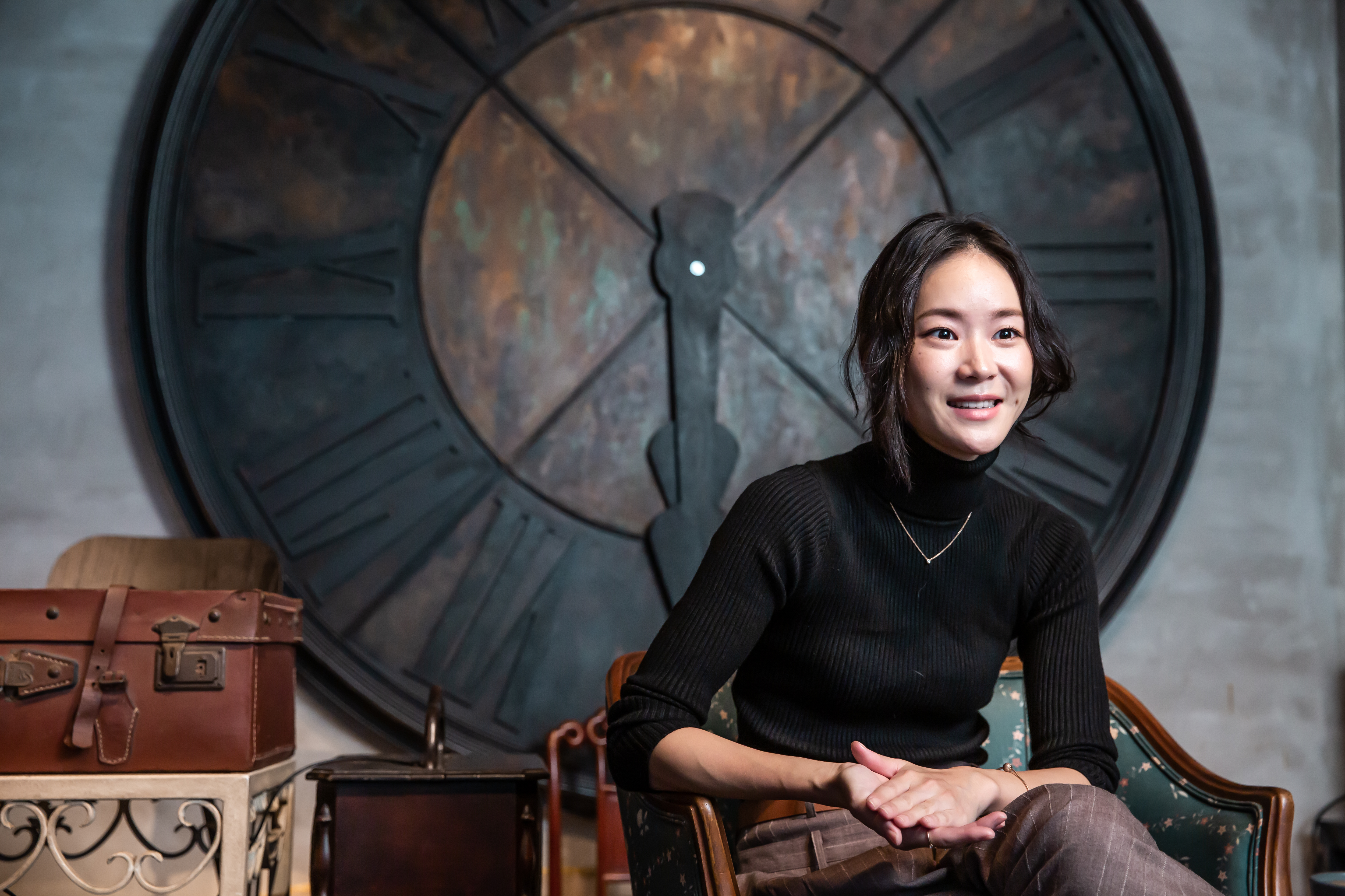 不同於戲劇螢光幕前職場女強人的氣場，私底下的鍾瑶相當低調親民。