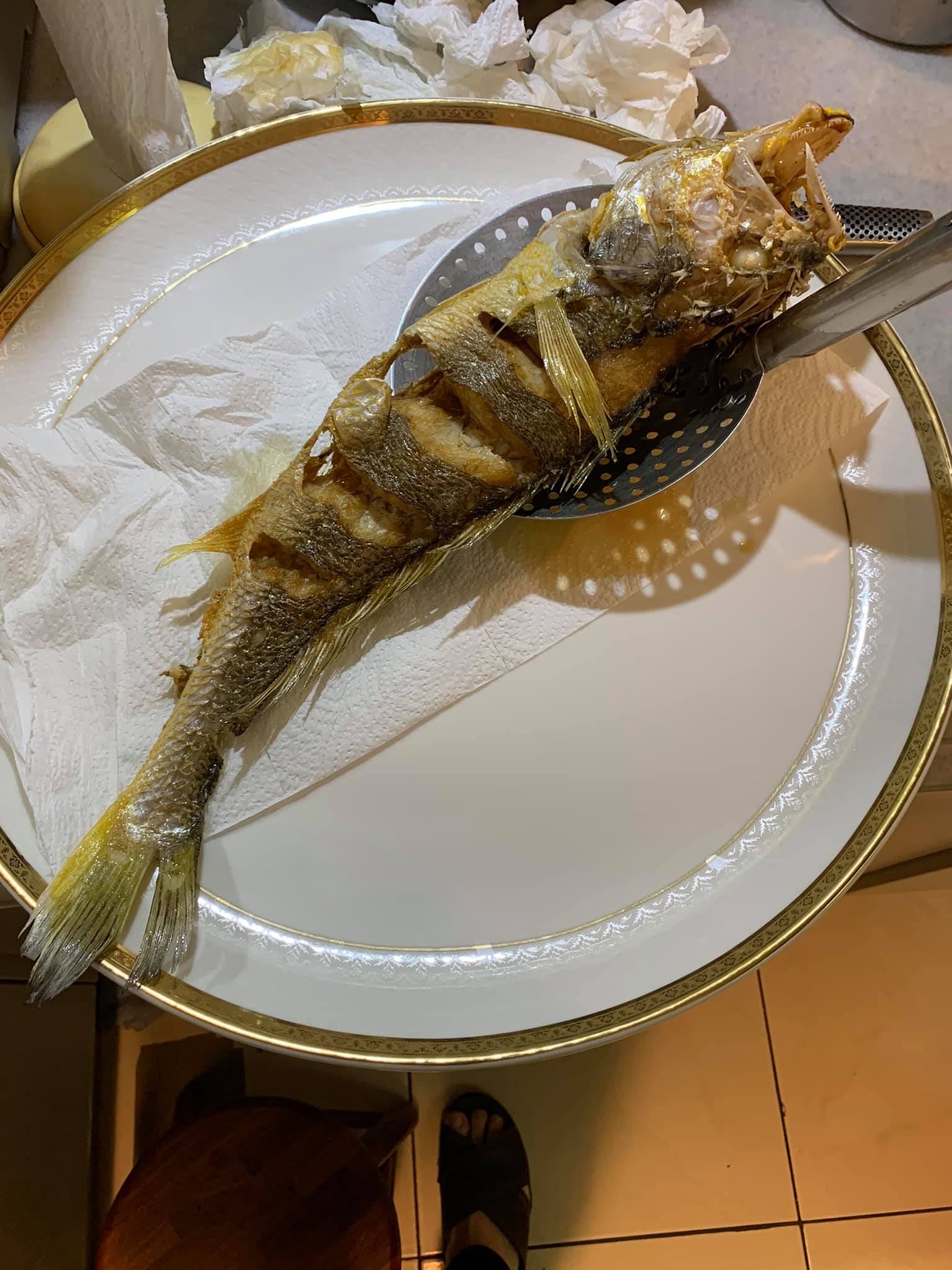 炸好取出瀝油。