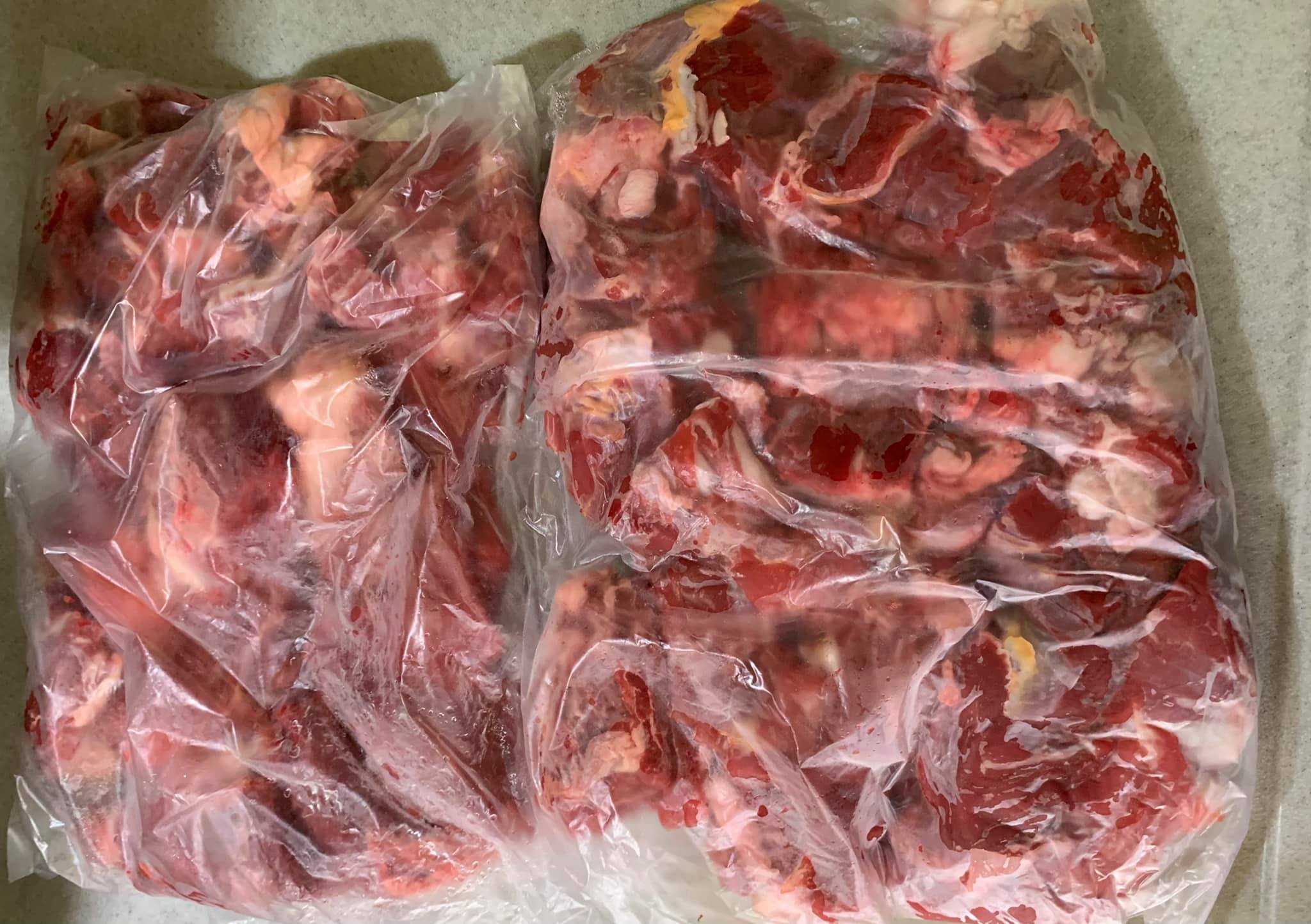 今天準備4斤牛胛心肉。