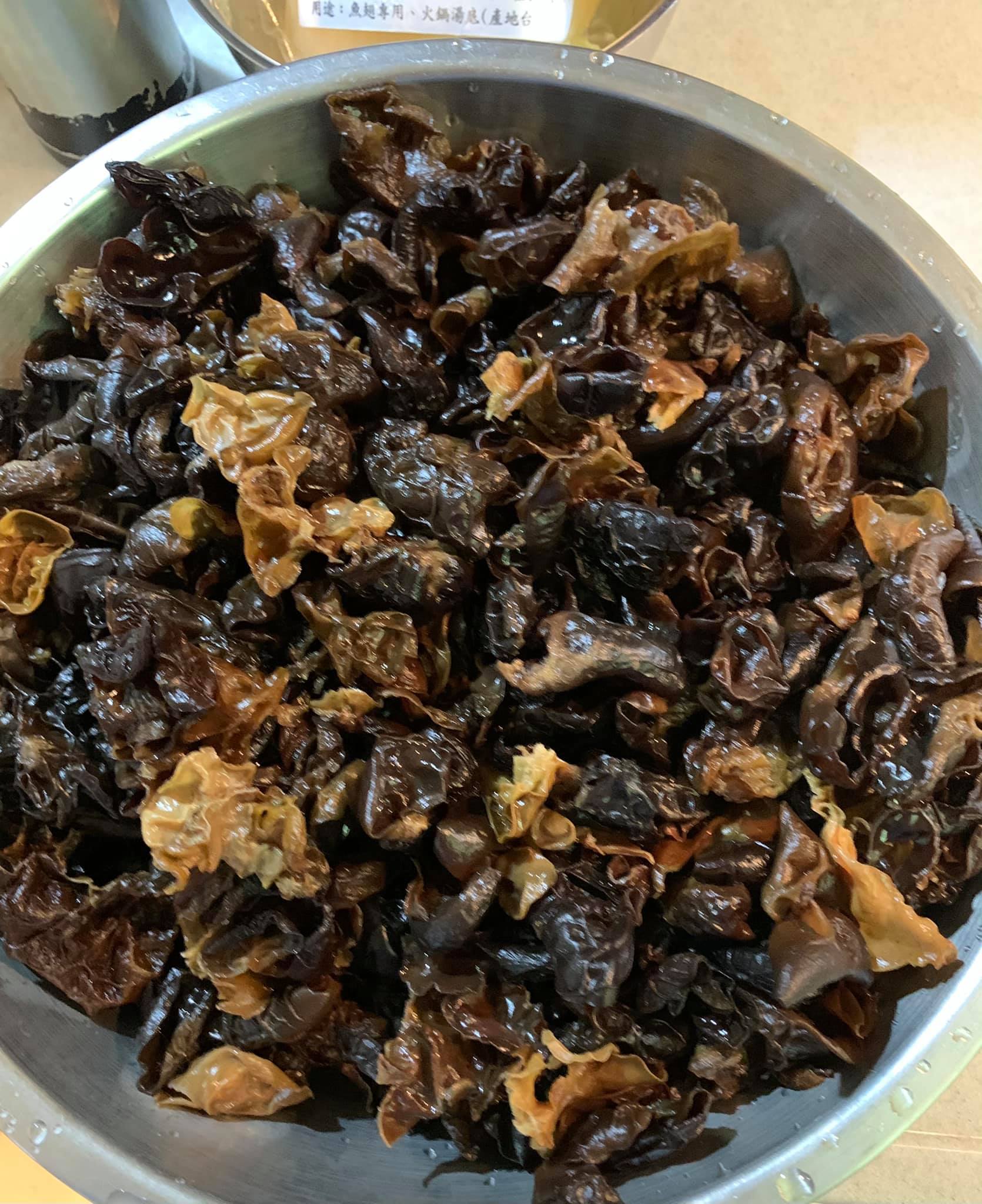 不誇張，備好一大盆木耳。