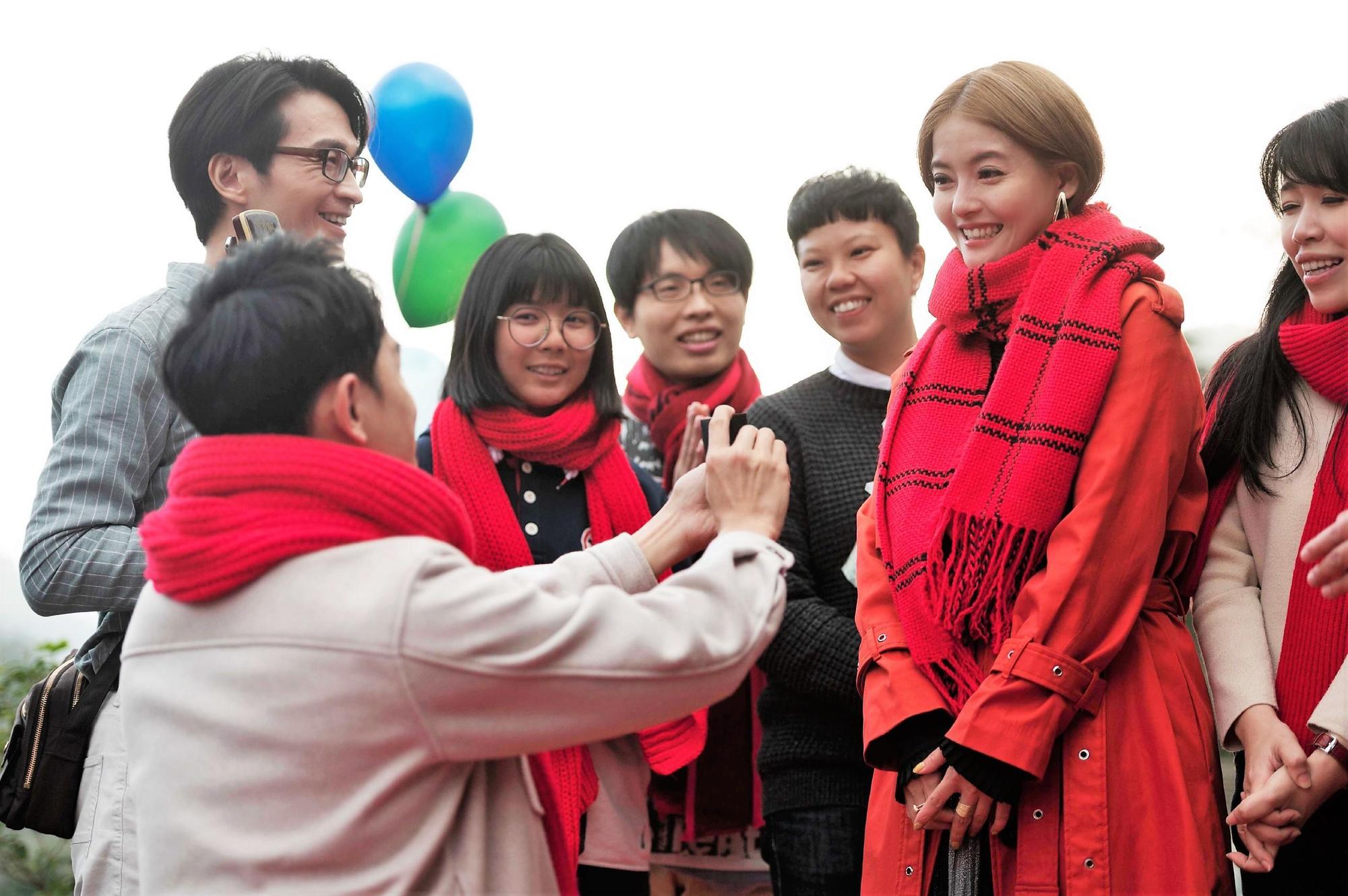陳謙文、王樂妍兩人在《女力報到》中戀愛許久，總算有新的進展。（TVBS提供）