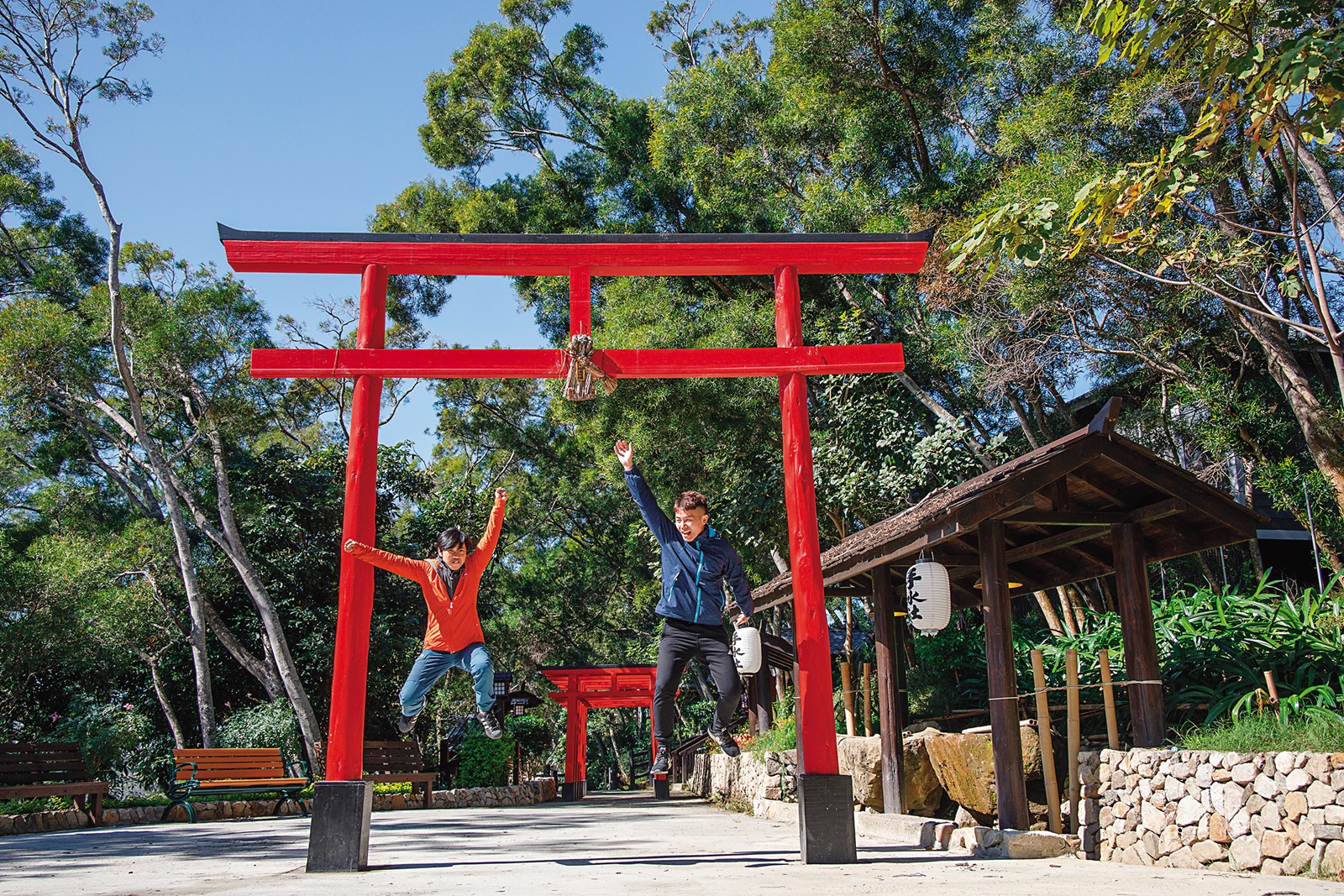 不出國，也能在日本鳥居下拍照過過乾癮。