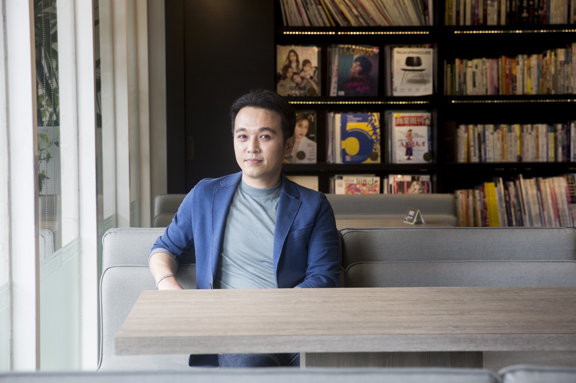 威秀董事長吳明憲同時擔任電影《孤味》聯合監製，是幕後行銷、發行的操盤手。