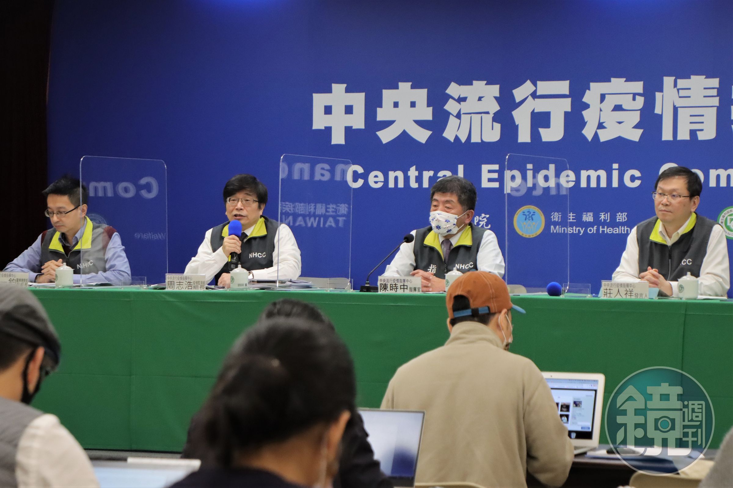 指揮官陳時中今日指出，目前仍會維持邊境PCR檢驗、一人一戶居家檢疫、8大區域強制戴口罩。（指揮中心提供）