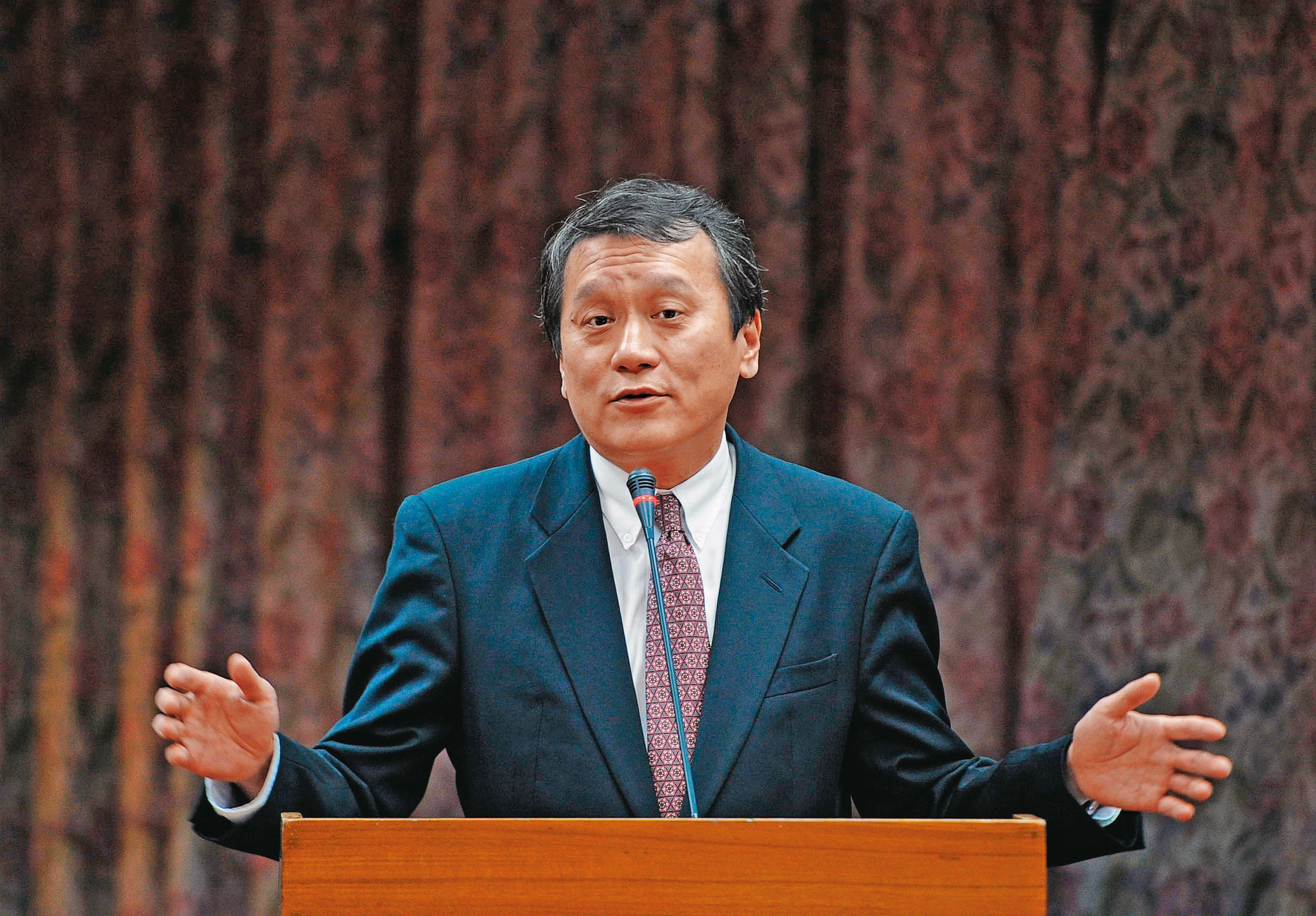 鄭麗君擴編基金會,新聘中研院院士朱敬一(圖)當顧問,還有意成立「民主治理學院」邀他開課。(中央社)