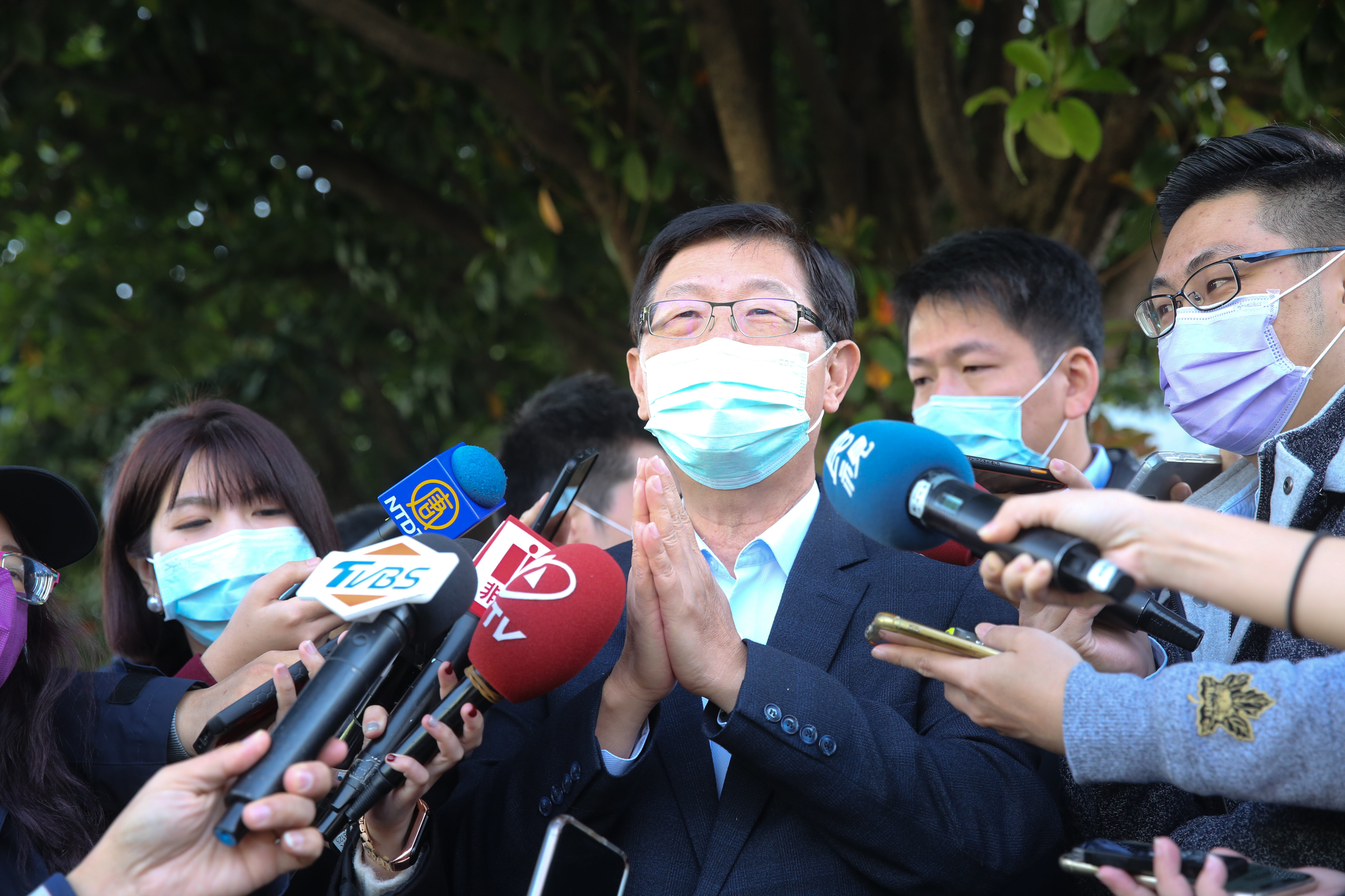 20日上午是開工吉時，鴻海集團也由董事長劉揚偉率領總財務長黃秋蓮等高階主管一起舉辦開工儀式。