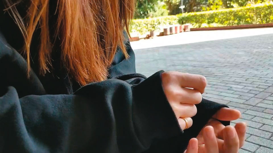 A小姐（圖）指控，李男利誘她及丈夫投資，騙走他們800多萬元。