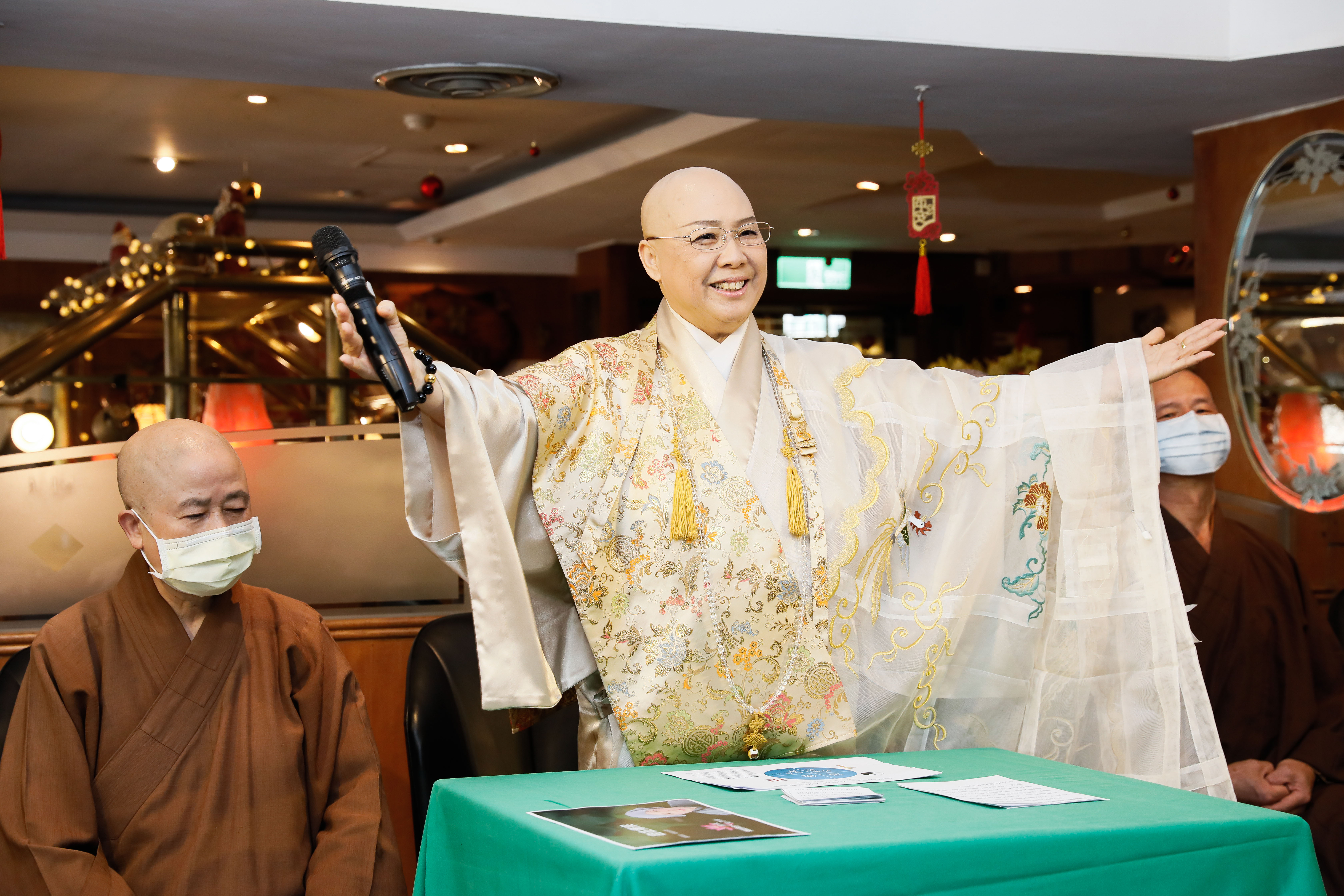 今天是恆述法師生日，她特地選在今天成立新教派。