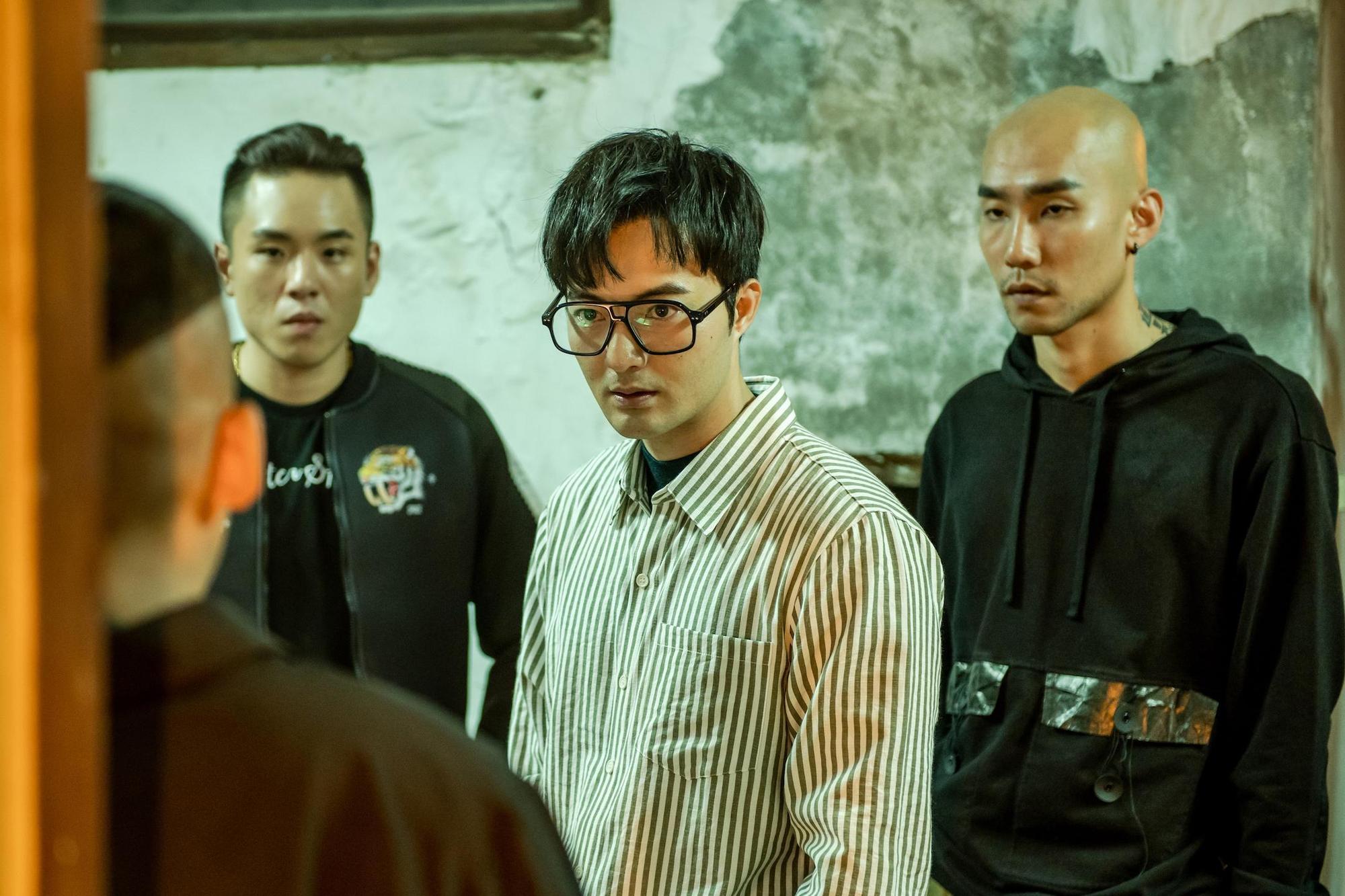 《角頭—浪流連》交代了前集中古斌飾演的「壞壞」的來歷,原來他從化工高材生變成製毒犯。(巧克麗娛樂提供)