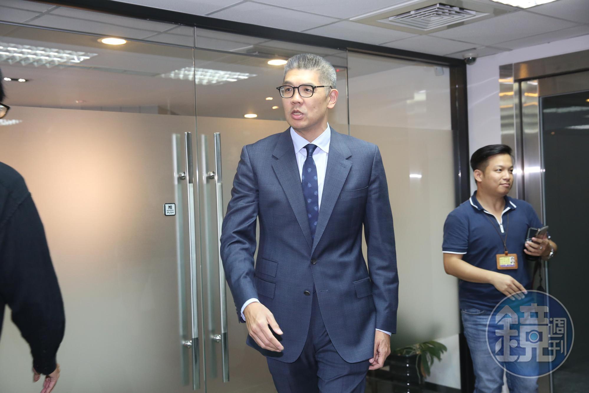 國民黨智庫辦論壇，讓主席江啟臣與民眾黨主席柯文哲同台，智庫副董連勝文（圖）卻稱未被告知，在黨內引發議論。