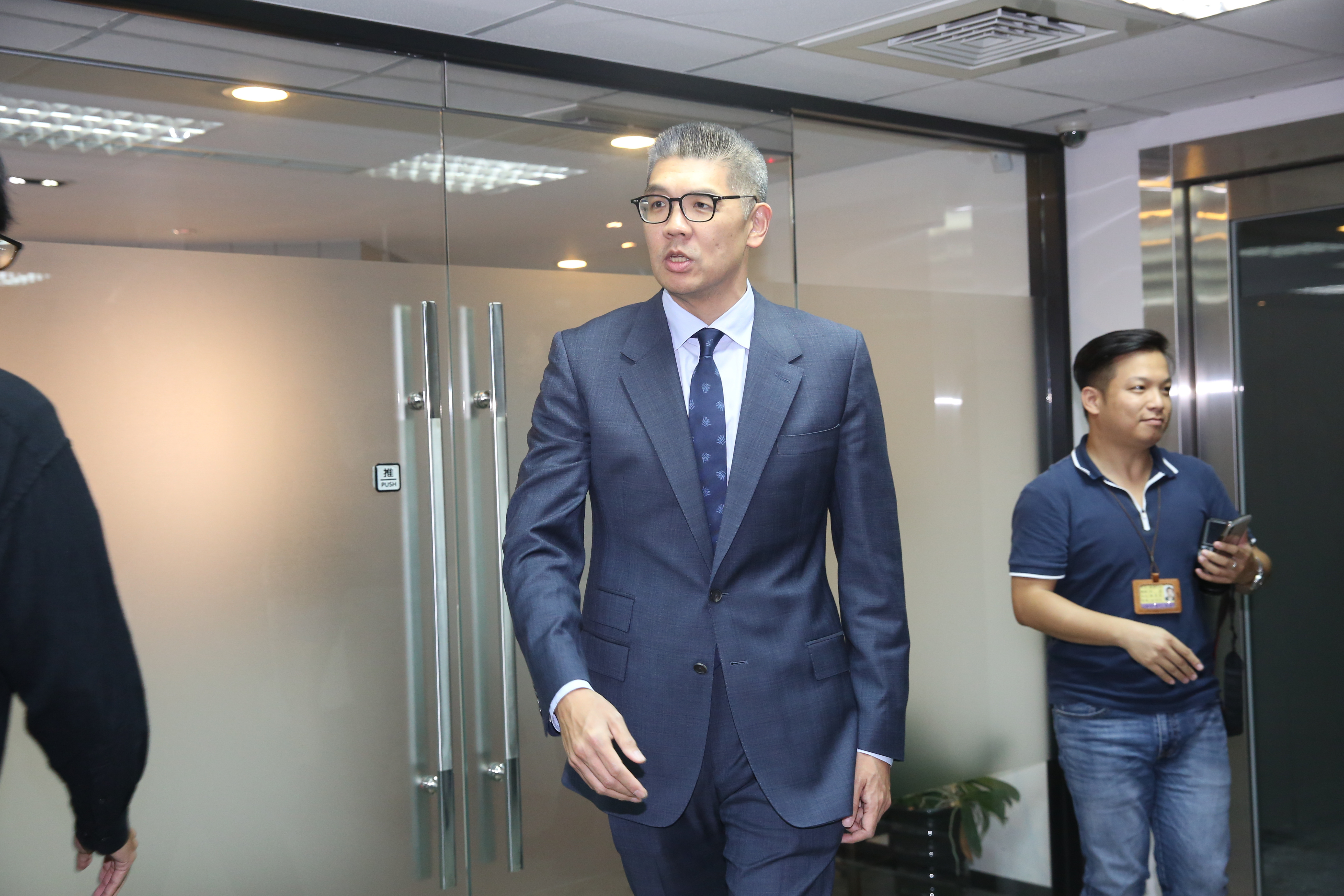 國民黨智庫辦論壇，讓主席江啟臣與民眾黨主席柯文哲同台，智庫副董連勝文（圖）卻稱未被告知，在黨內引發議論。