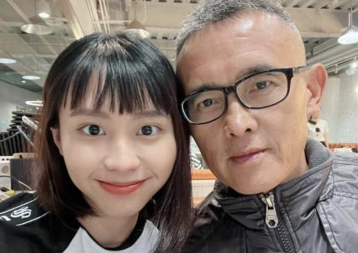 李芷婷表示爸爸病情好轉,讓她喜極而泣。(翻攝自李芷婷臉書)