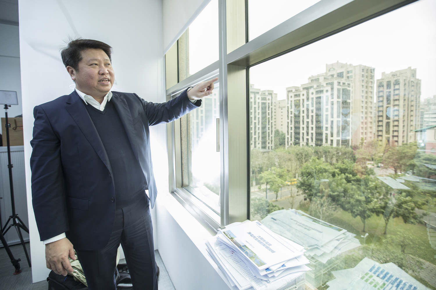 張成發投入太陽能產業後，都是扮演開疆闢土的角色，全球到處跑，尤其熟悉東南亞。