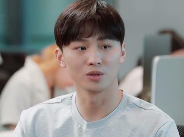 對於鄭爽支持者不斷惡言攻擊,張恒也火了。(翻攝自張恒微博)