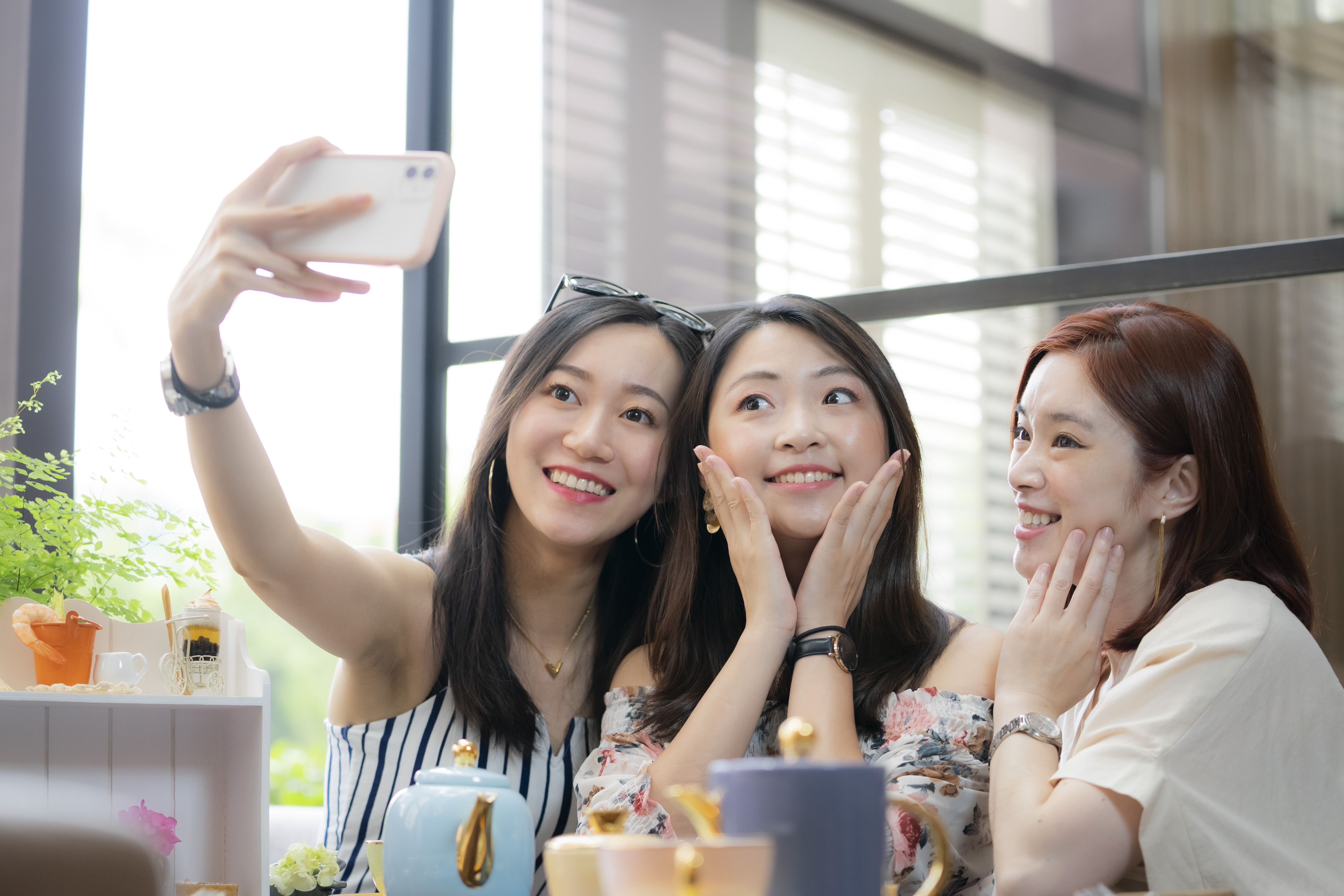 台北君悅3月主攻「女力商機」,週一、週二在凱菲屋、彩日本料理提前訂位可享75折。(台北君悅酒店提供)