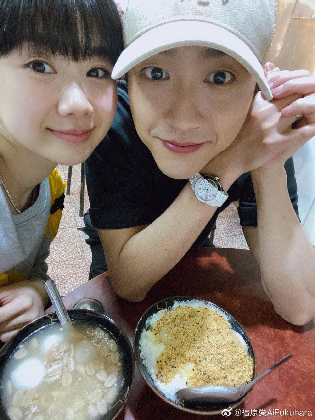 福原愛（左）與江宏傑結婚以來經常公開曬恩愛，十分甜蜜。（翻攝自福原愛微博）