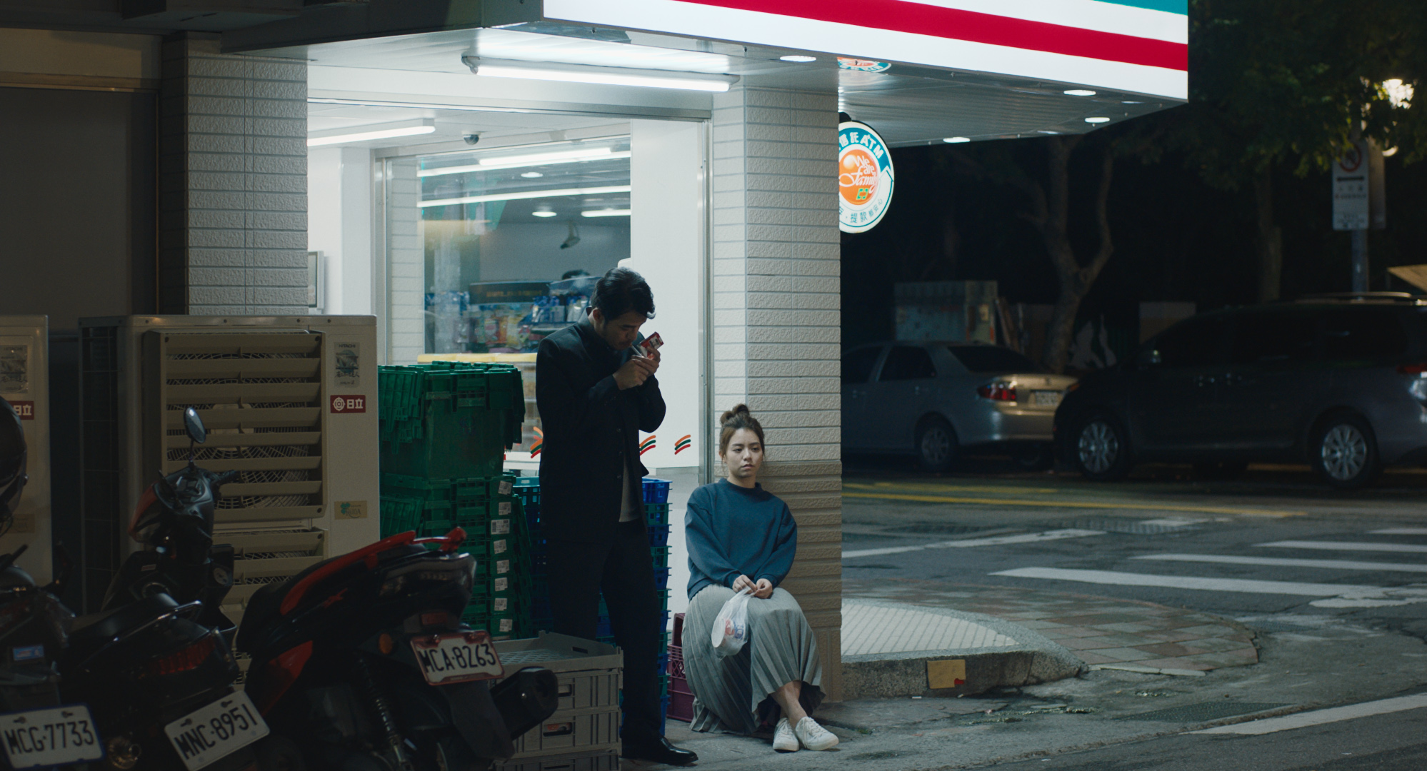 《安眠旅舍》由宋芸樺（右）、黃騰浩主演。（好威映象提供）
