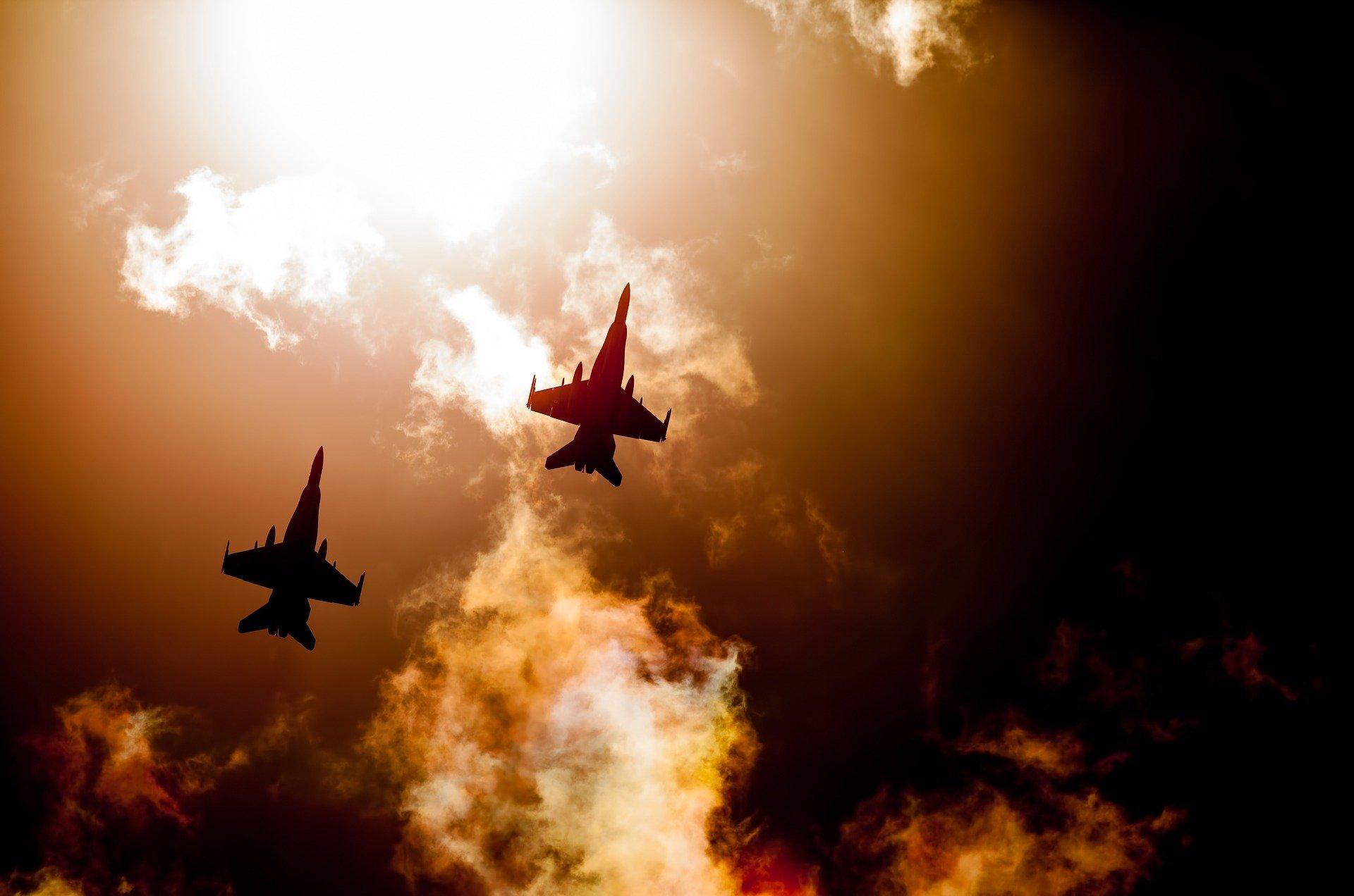 美國日前對敘利亞民兵組織空襲。示意圖。(翻攝自pixabay)