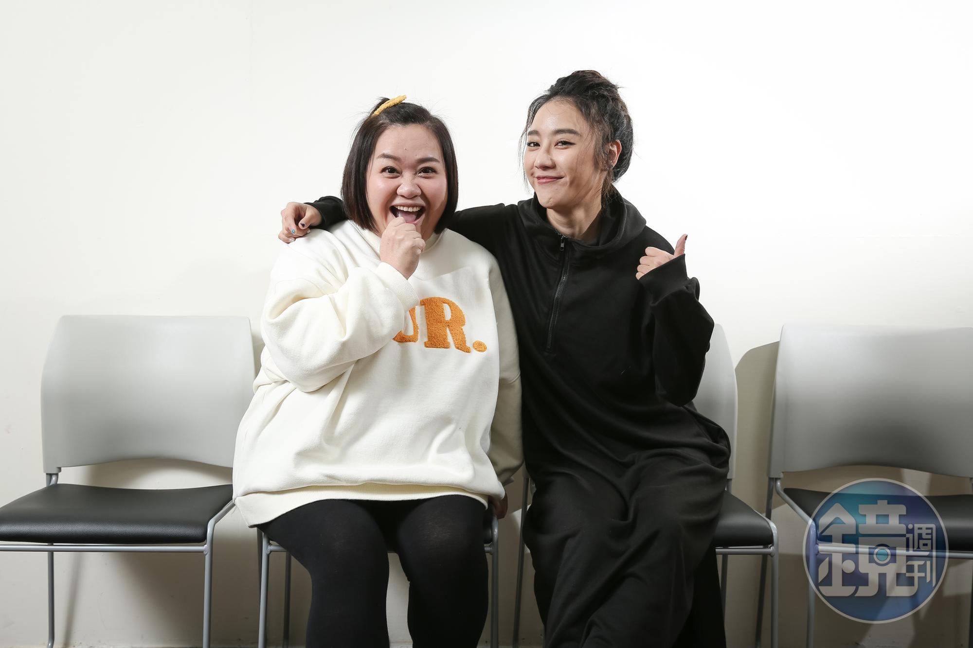 方宥心(右)將在綠光音樂劇《結婚!結昏?辦桌》飾演鍾欣凌(左)的姐姐,讓不少粉絲期待看到兩人的精彩互動。(本刊資料照)