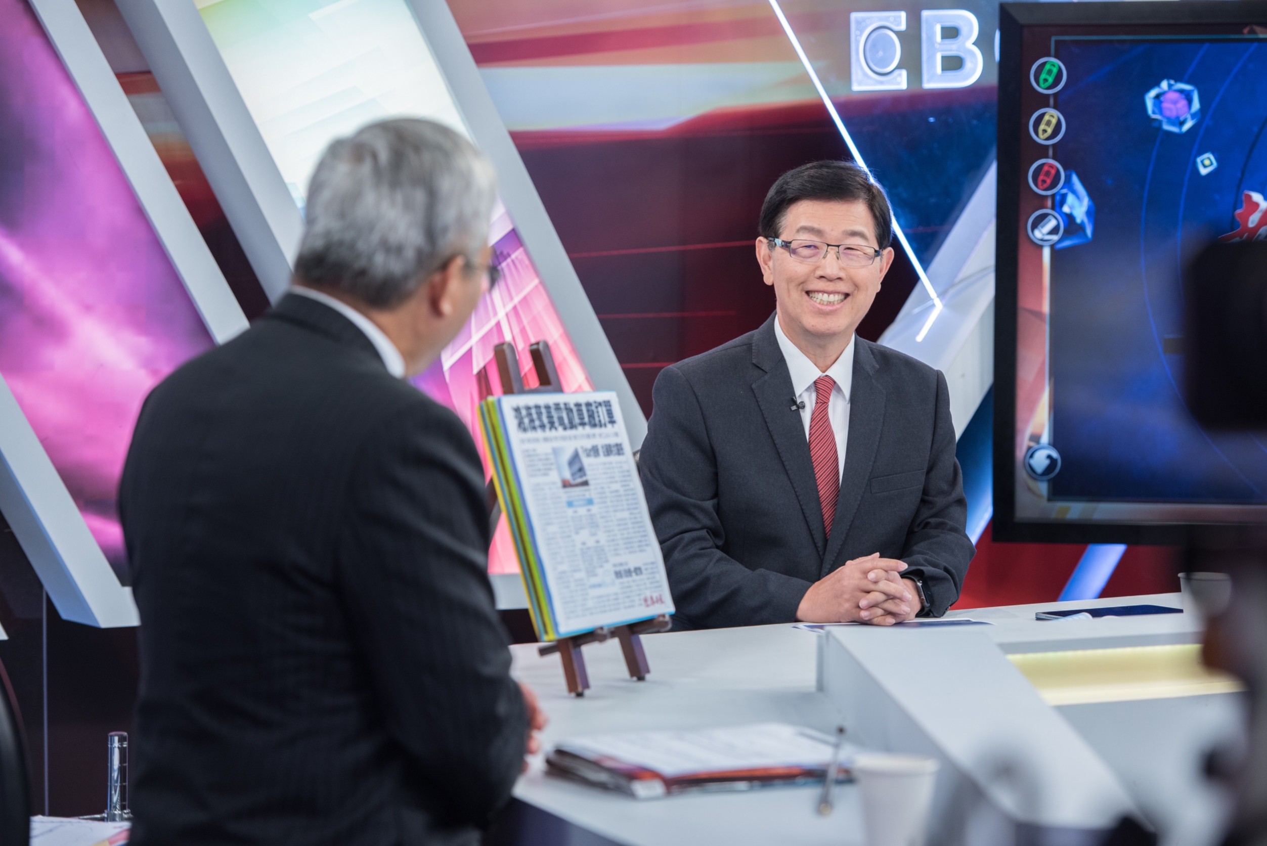 劉揚偉27日接受電視專訪，大談鴻海的電動車策略。（東森新聞提供）