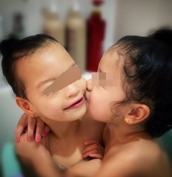 鍾麗淇曾表示女兒們的感情超好,妹妹還會幫忙照顧姐姐。(翻攝自鍾麗淇IG)