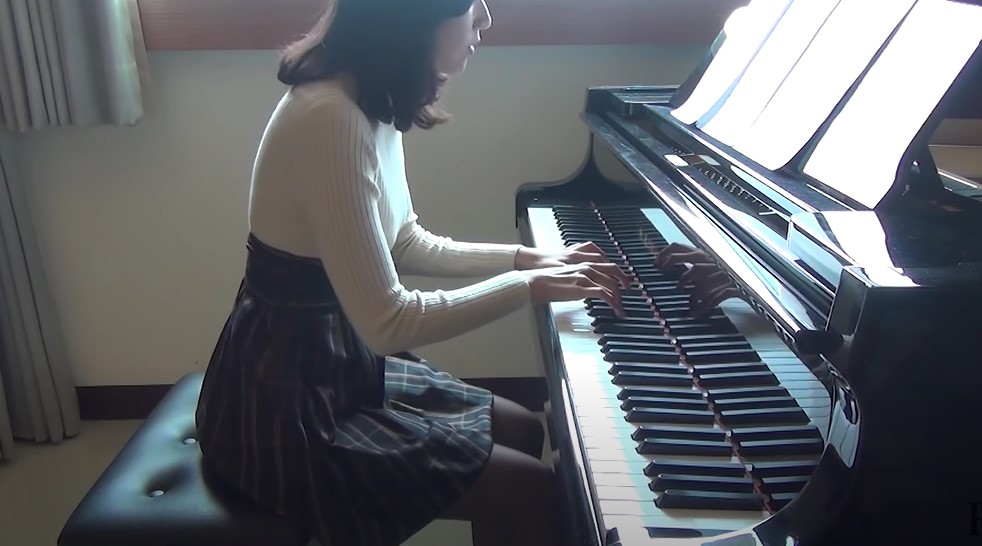 Youtuber Pan Piano在最新影片中終於露臉,結果卻讓網友們紛紛傻眼。(翻攝自Pan Piano Youtube頻道)