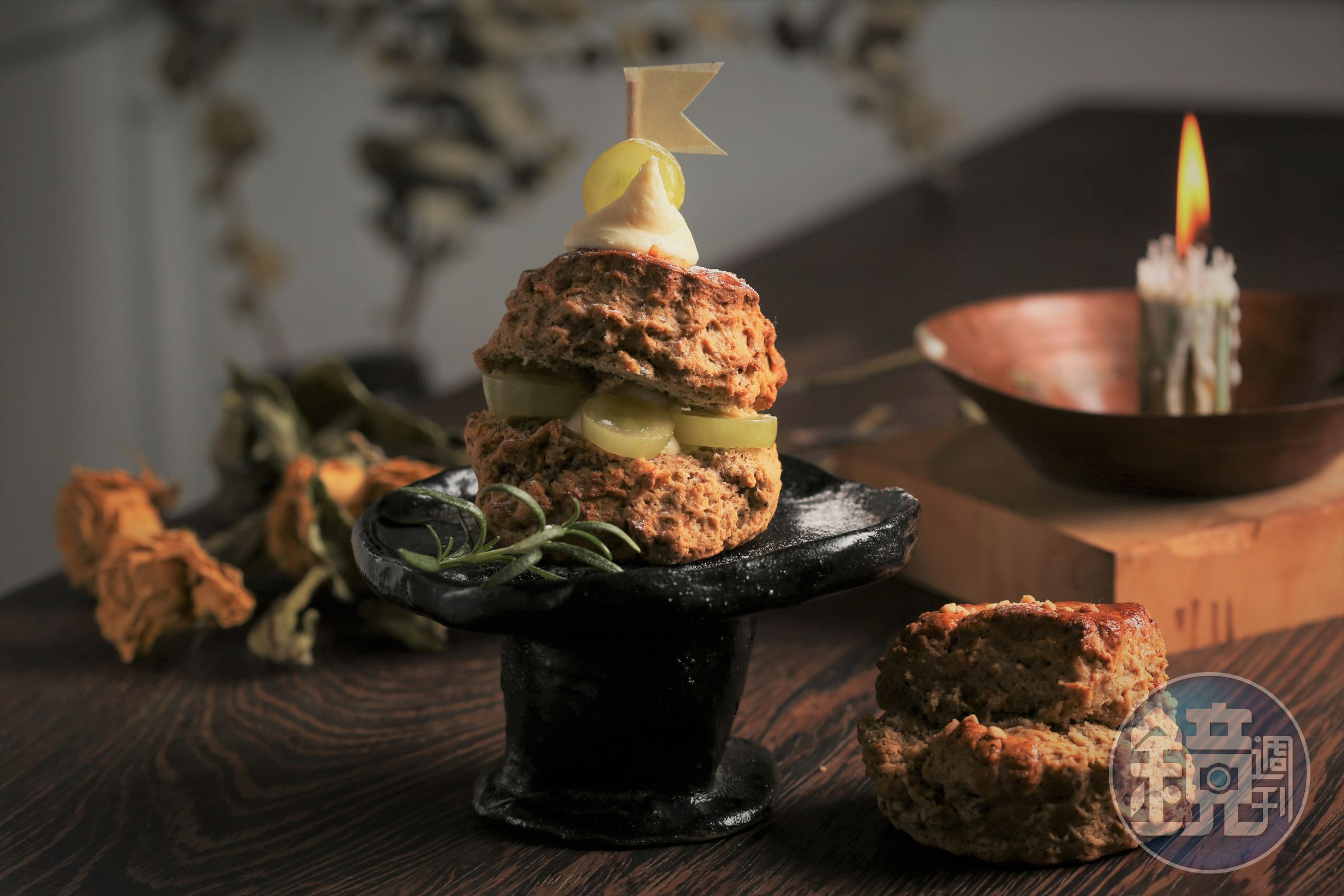 「伯爵茶司康」茶原料為唐寧茶，外酥內軟，茶香飽滿。（80元／顆）