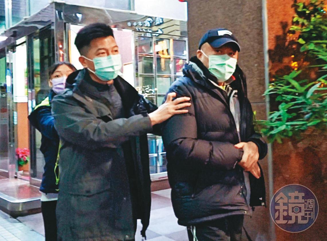 李世聰（右）去年10月因腦瘤開刀，身體狀況已大不如前。