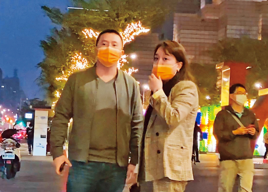 李凱莉（右）對李世聰和賴英里的不倫戀相當反彈，擔憂接班地位不保。