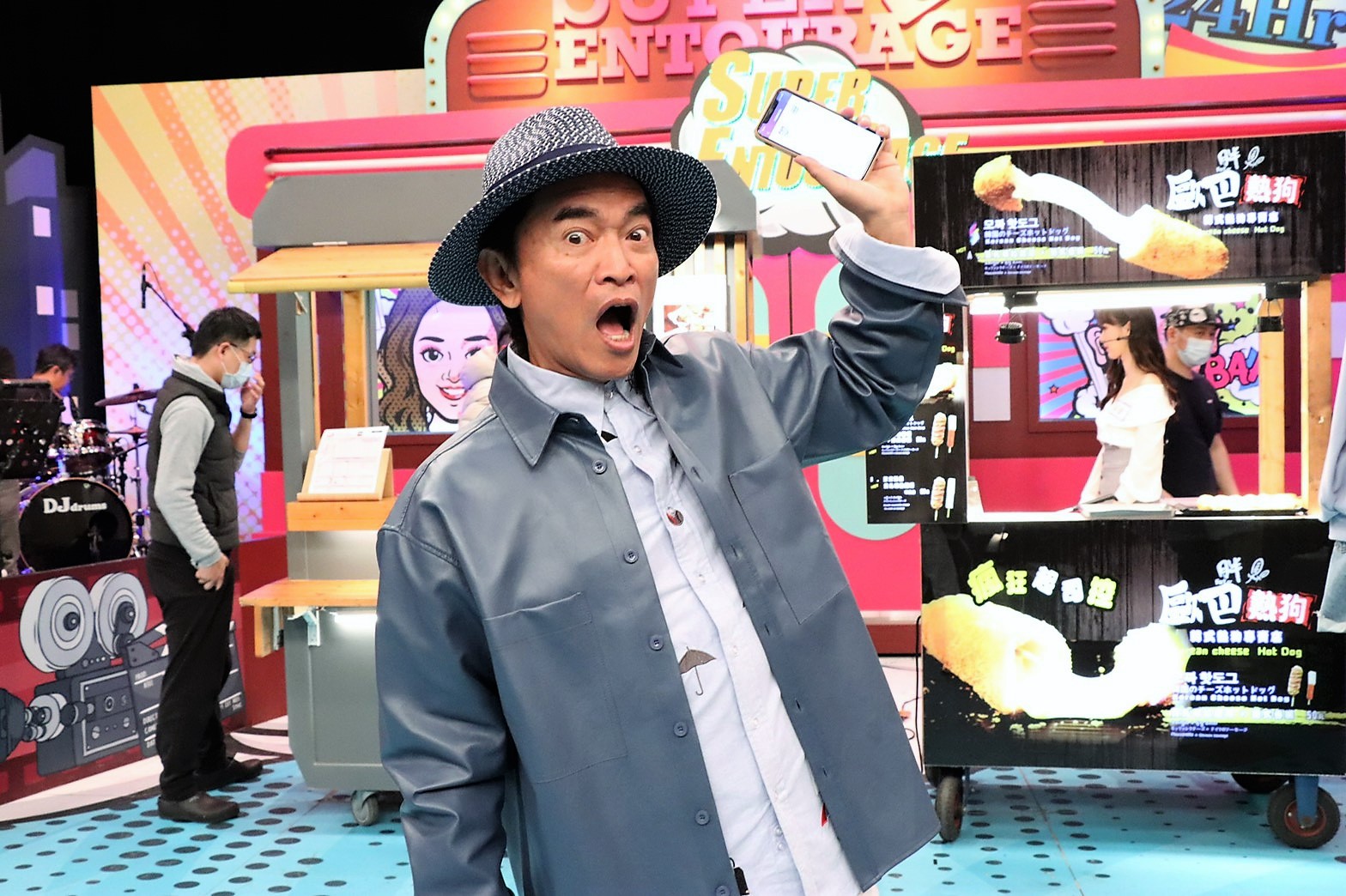 吳宗憲透露辛龍過年期間有傳簡訊向他拜年。（中天提供）