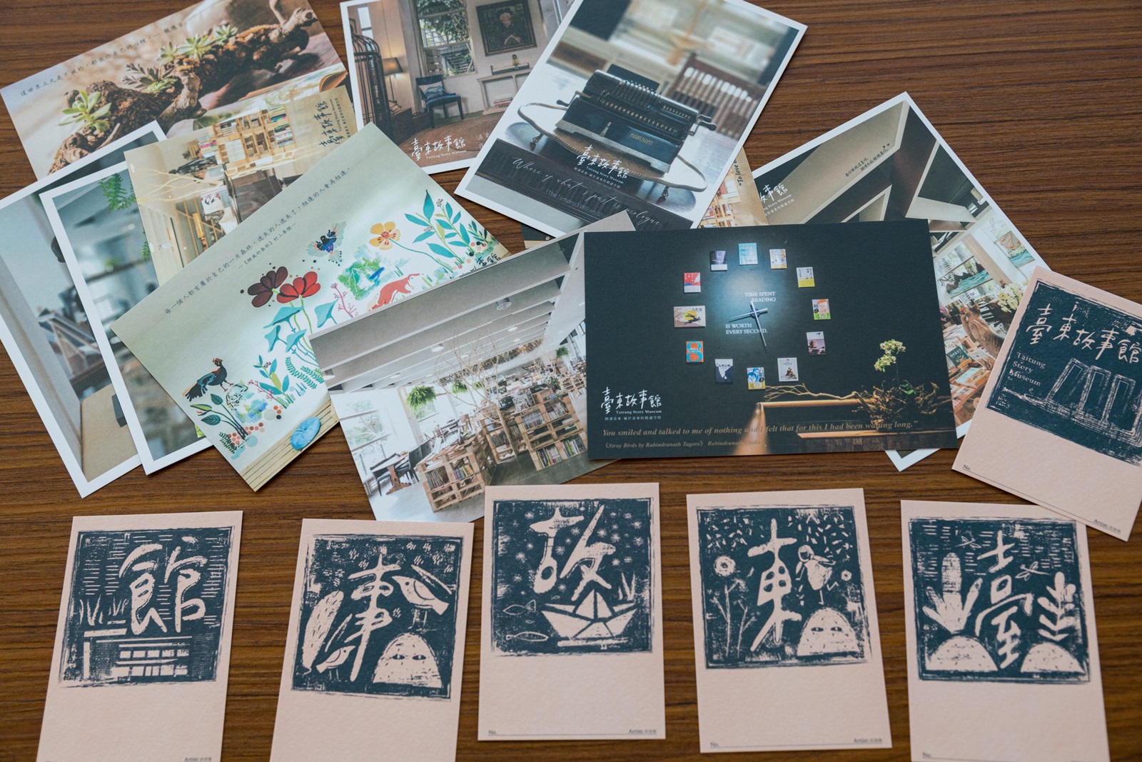 文青風的書卡及明信片。