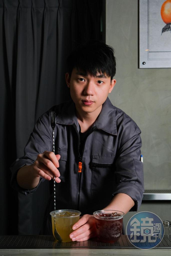 不知該選哪款調酒才好,那就交給店長陳威豪(Nick)說明風味。