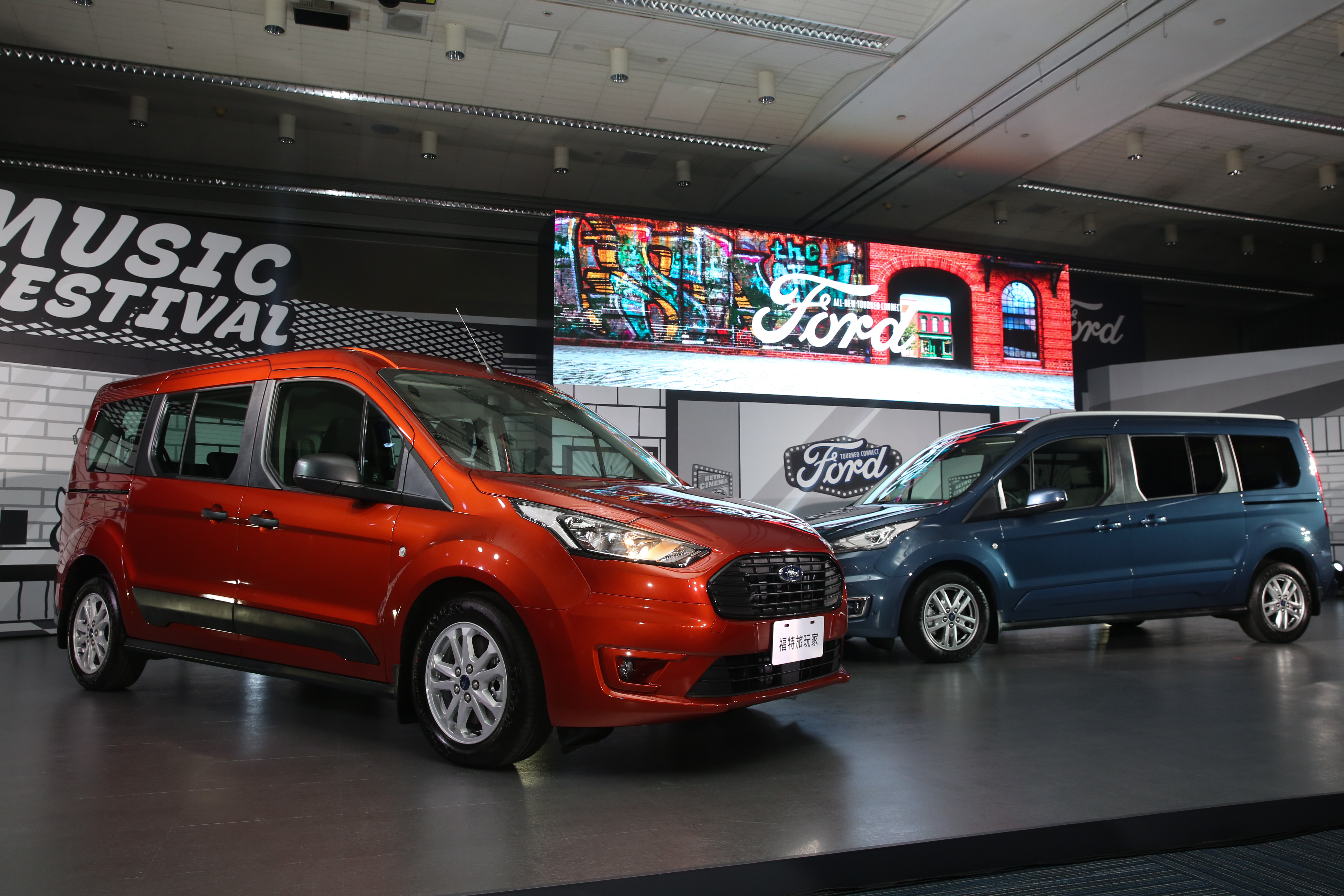 福特六和4日發表新款進口七人座Ford Tourneo Connect。