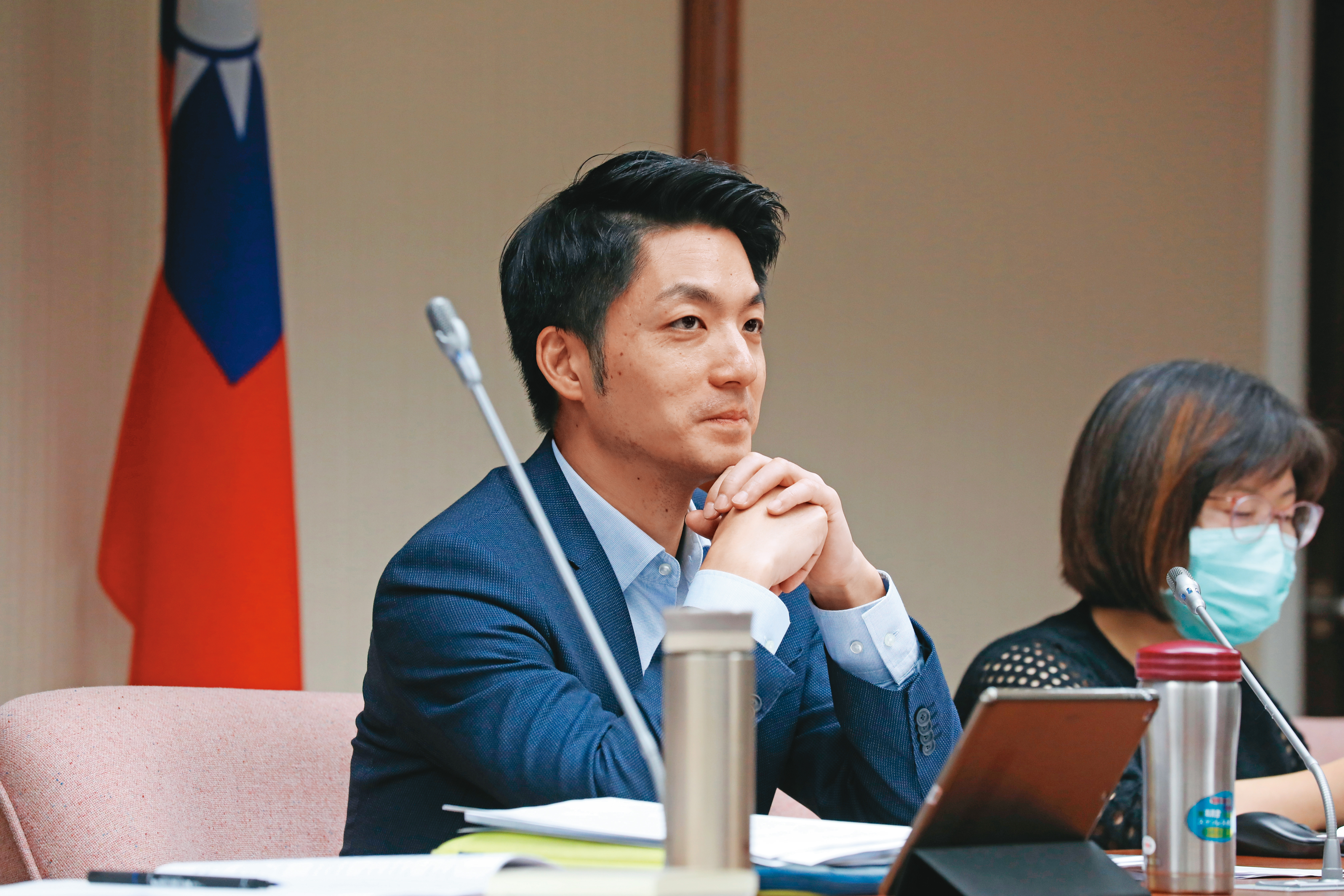 藍營一再傳出，柯可能轉向挺國民黨台北市長熱門人選蔣萬安。