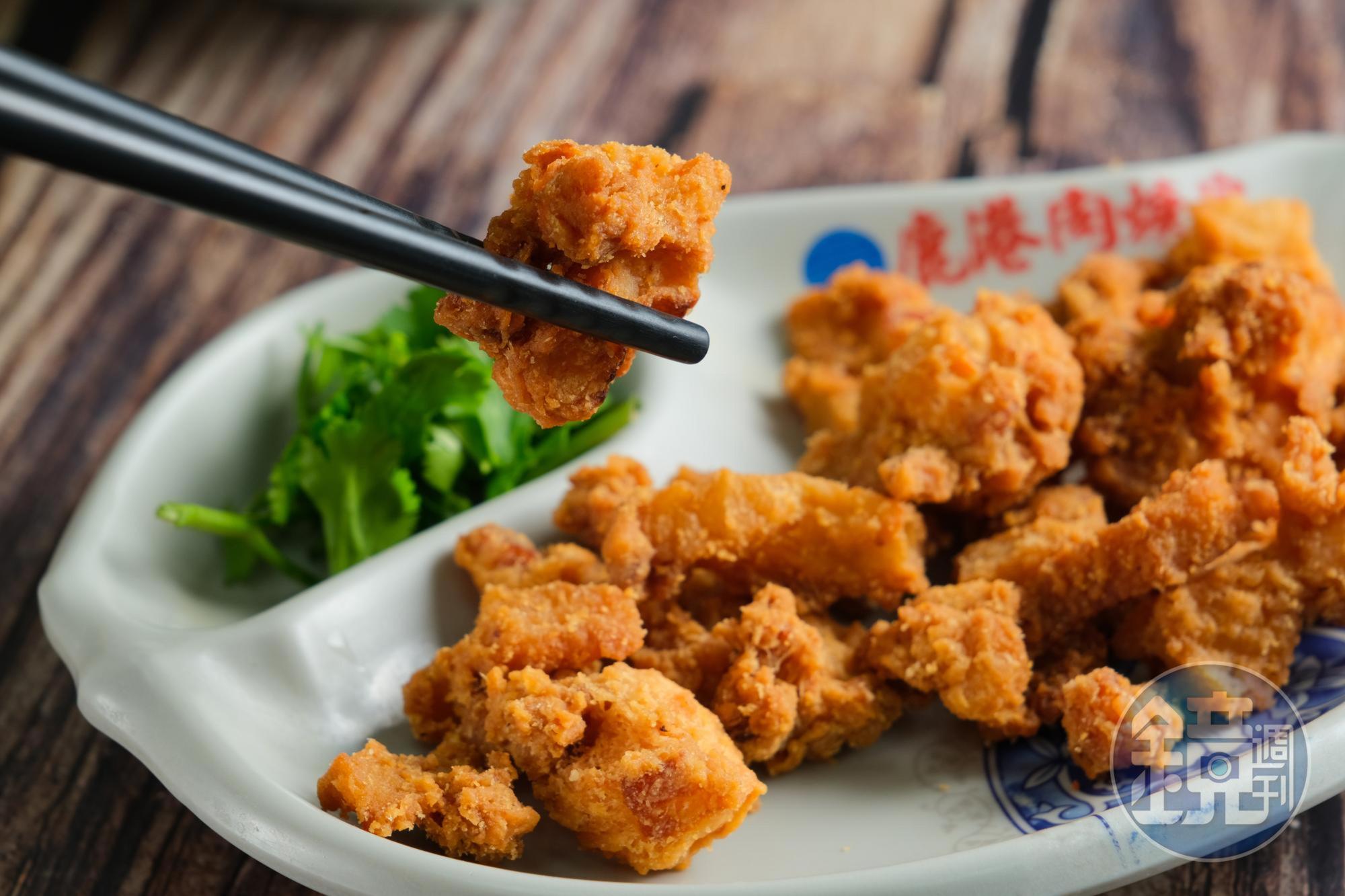 「豬肉炸」可以單點，雖然是油炸，炸功頗厲害，冷冷吃也不油。（35元／大份、10元／小份）