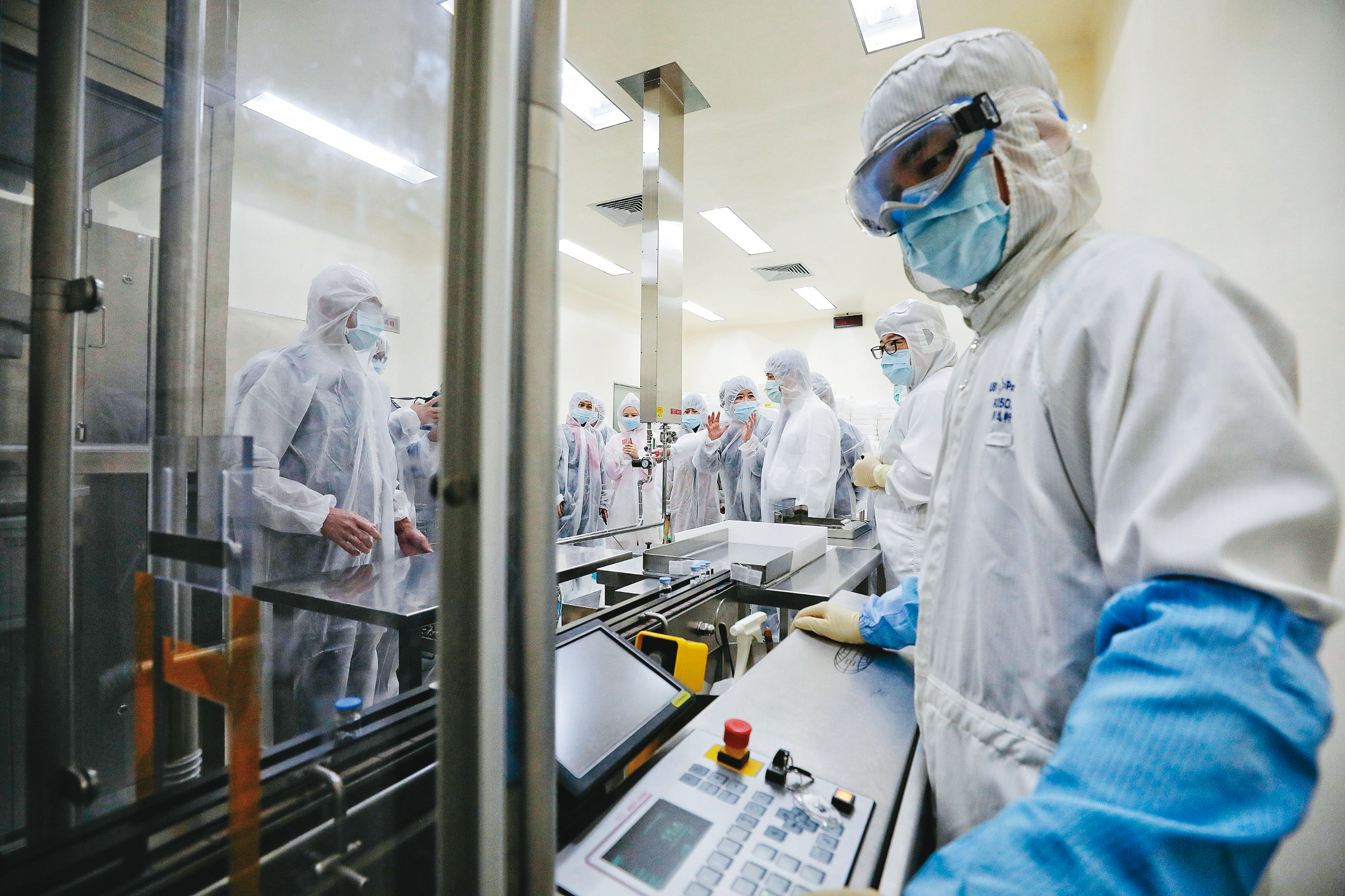 聯亞生技握有全台最大產能,吸引國內外疫苗廠找上,協助充填代工。(圖片來源:總統府Flickr)