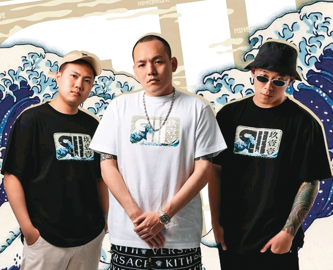 玖壹壹堪稱本土天團，出道至今11年，粗估已創造5億元產值。（翻攝自玖壹壹粉專）