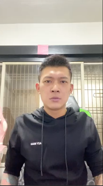 網紅「鳳梨」在直播中率真、不做作的風格圈粉無數。（翻攝自吳泓逸臉書）