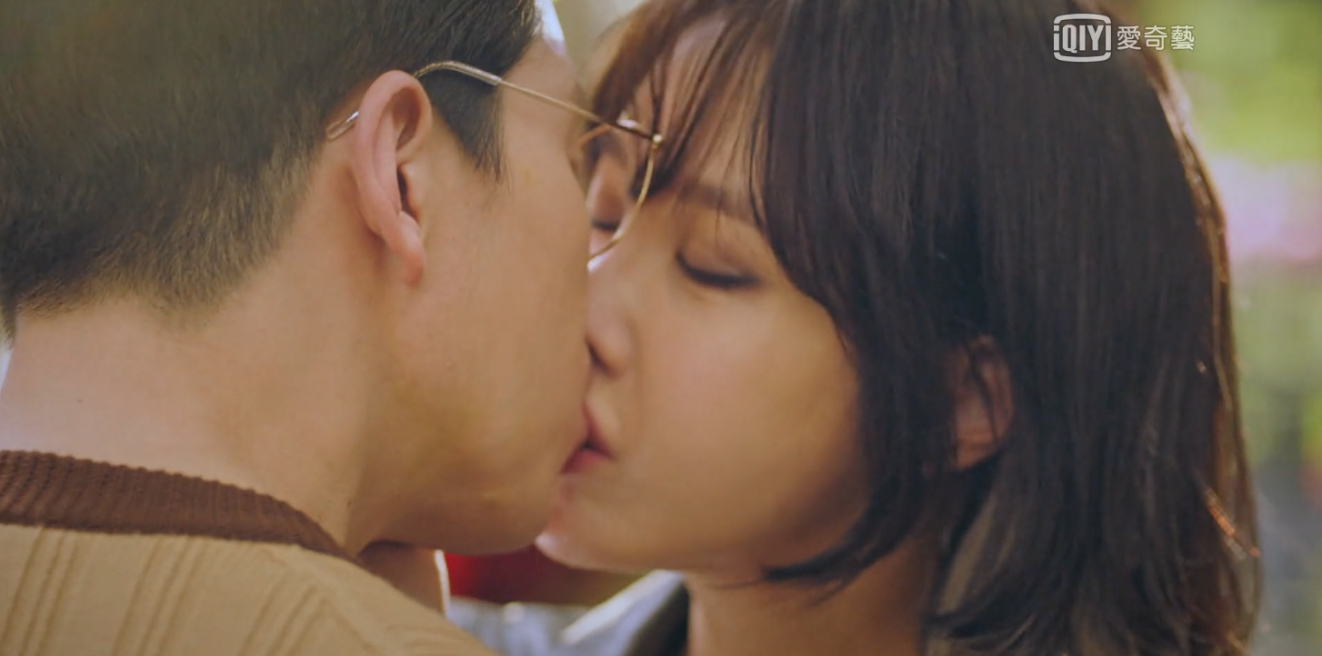 李智雅以完全不同的樣貌現身《Penthouse上流戰爭》第二季,讓許多觀眾好奇她的身份。(截圖自愛奇藝國際站)