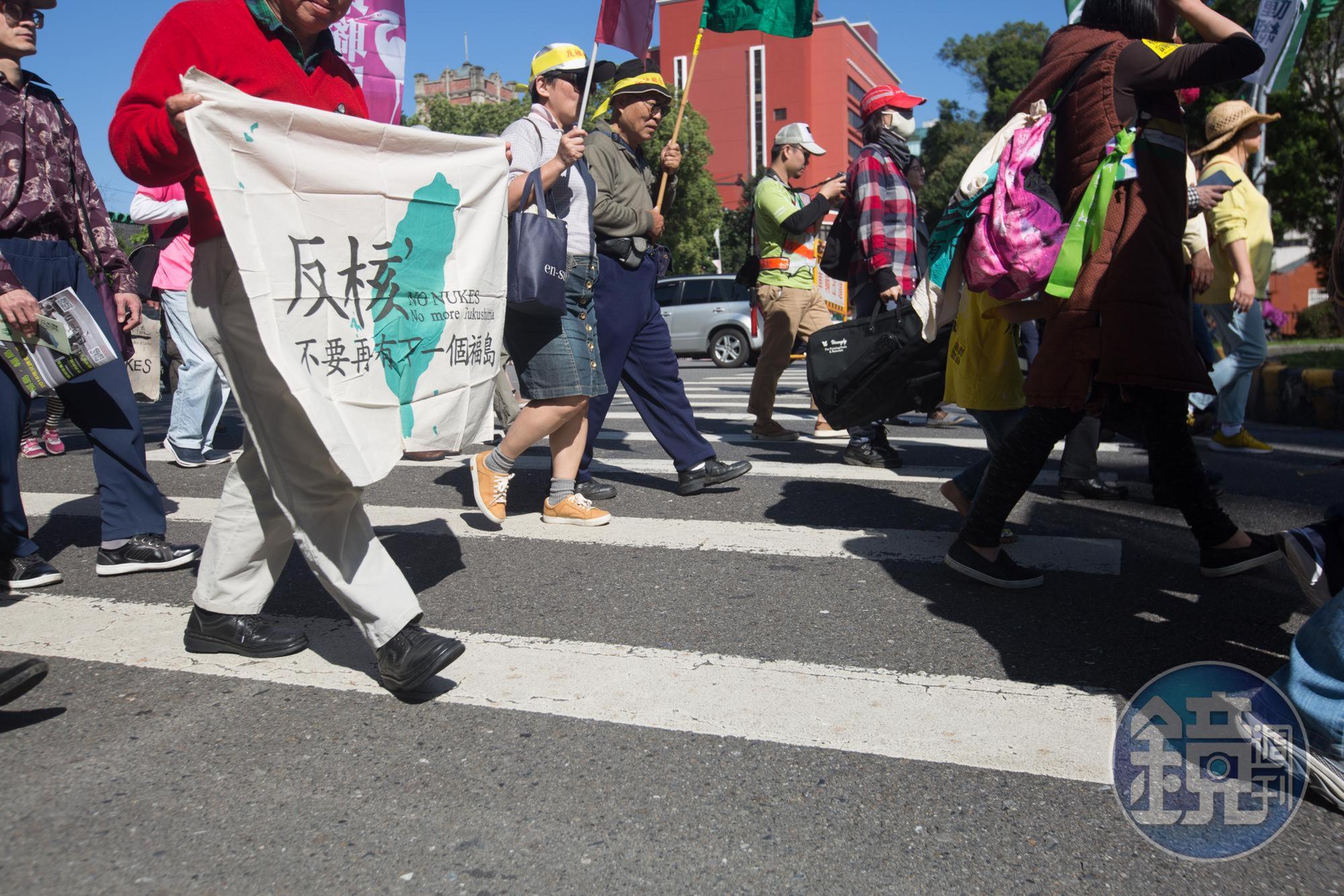 民團指出，這幾十年走上街頭進行非暴力抗爭，至今仍堅守廢核的崗位，奮鬥不懈。（資料照）