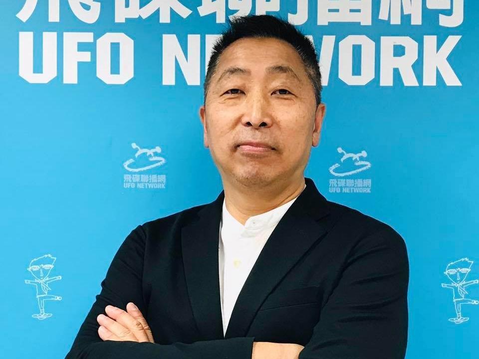 名嘴唐湘龍今（10日）被爆出肇事逃逸，僅要對方記住他的車牌就離開。（翻攝自「飛碟早餐-唐湘龍時間」臉書）