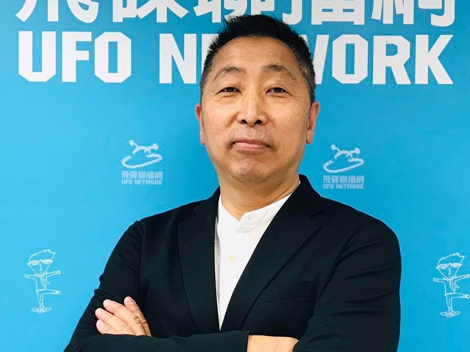 名嘴唐湘龍今（10日）被爆出肇事逃逸，僅要對方記住他的車牌就離開。（翻攝自「飛碟早餐-唐湘龍時間」臉書）