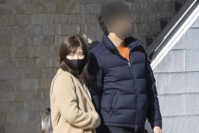 與福原愛進行2天1夜約會的「高帥男」被起底是她的學弟，年收破千萬日幣。（翻攝自女性SEVEN網站）