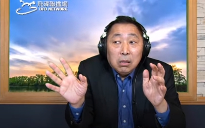 唐湘龍強調，並非肇事逃逸，與他發生行車糾紛的為熊貓外送員。（翻攝自飛碟聯播網YouTube）