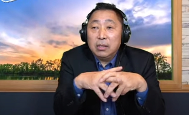 針對被指控肇事逃逸，唐湘龍今日做出回應。（翻攝自飛碟聯播網YouTube）