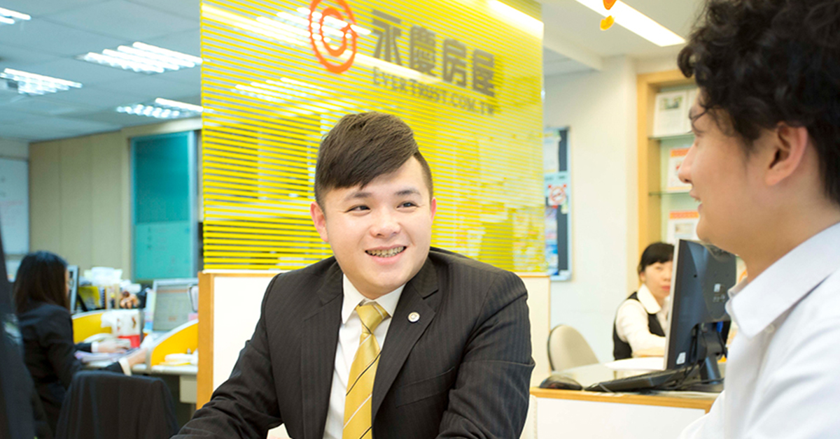 永慶房屋推租屋代管比照購售屋標準，推出全台唯一租賃「價金履約保證帳戶」，還贈「特定事故房屋跌價險」，讓屋主出租免憂心。