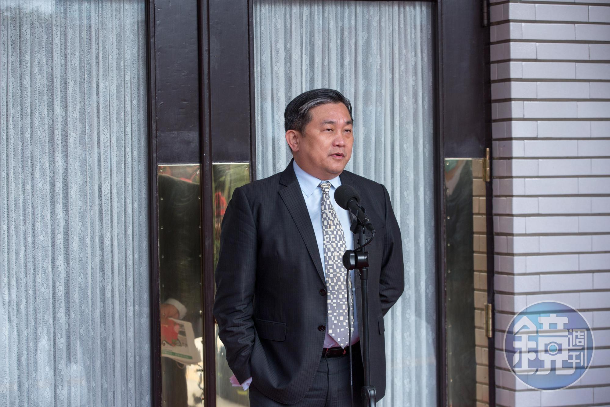 王定宇不只被本刊挖出地下同居情，還被發現2年的財產申報都一模一樣。（本刊資料照）